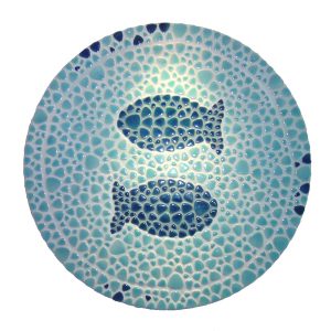 Table en mosaïque au motif poissons réalisée en Galets Japonais